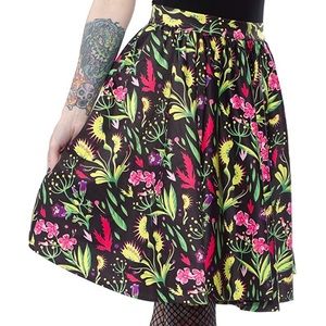 Sourpuss Deadly Beauties Swing Skirt - Neon Venus Flytrap Print